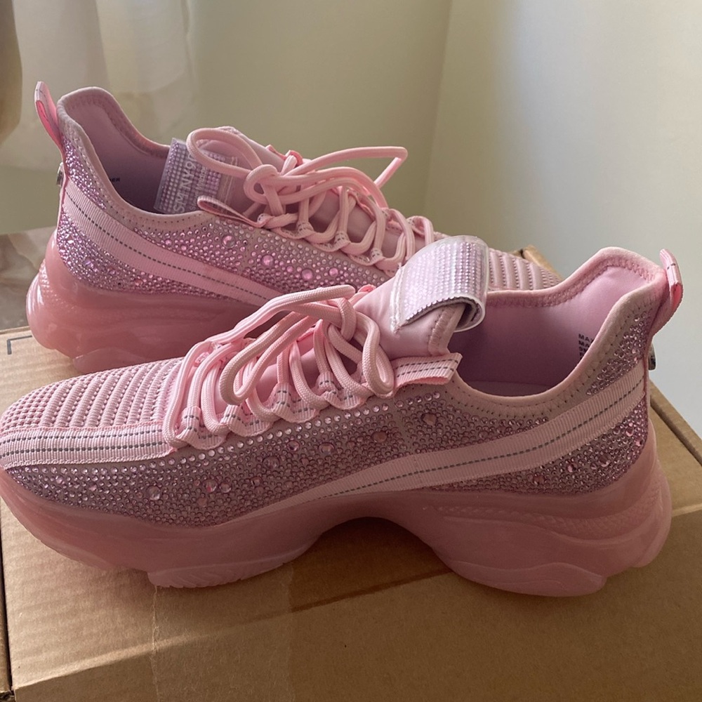 Steve Madden maxima sneaker